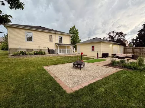 Exterior - 11560 Walnut St, Springdale, OH 45246 photo 4 of 18