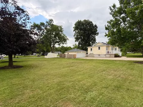 Exterior - 11560 Walnut St, Springdale, OH 45246 photo 18 of 18