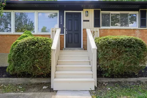 Exterior - 8844 Mockingbird Ln, Cincinnati, OH 45231 photo 4 of 11