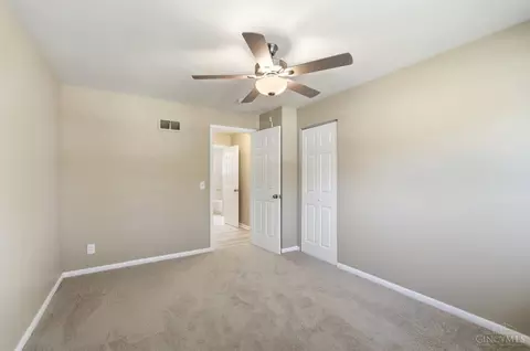 Bedroom - 8844 Mockingbird Ln, Cincinnati, OH 45231 photo 6 of 6