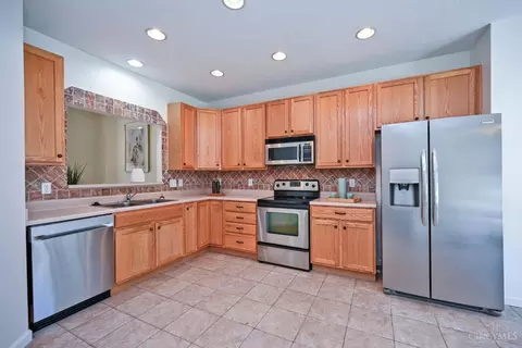 Kitchen - 363 Delaware Dr, Hamilton Township, OH 45039 photo 1 of 2