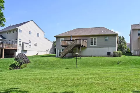 Exterior - 363 Delaware Dr, Hamilton Township, OH 45039 photo 4 of 4