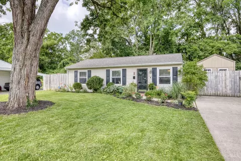 947 Stratford Pl, Mason, OH 45040
