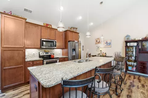 Kitchen - 539 Miami Trce, Harrison, OH 45030 photo 2 of 5