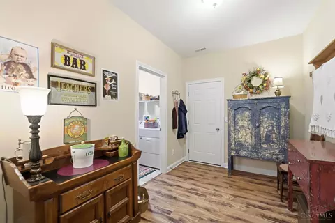 Entry Way - 539 Miami Trce, Harrison, OH 45030 photo 3 of 4