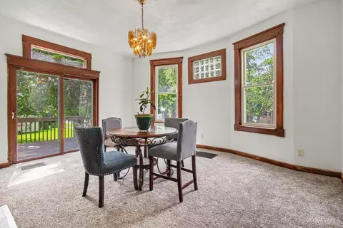 Dining - 934 Sunset Ave, Cincinnati, OH 45205 photo 2 of 2