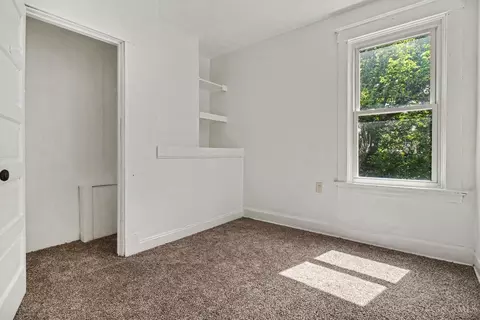 Bedroom - 934 Sunset Ave, Cincinnati, OH 45205 photo 7 of 7