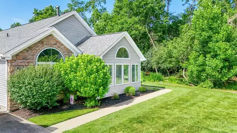 401 St Andrews Cir, Milford, OH 45150