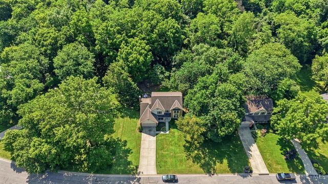 8730 Apple Blossom Ln, West Chester, OH 45069