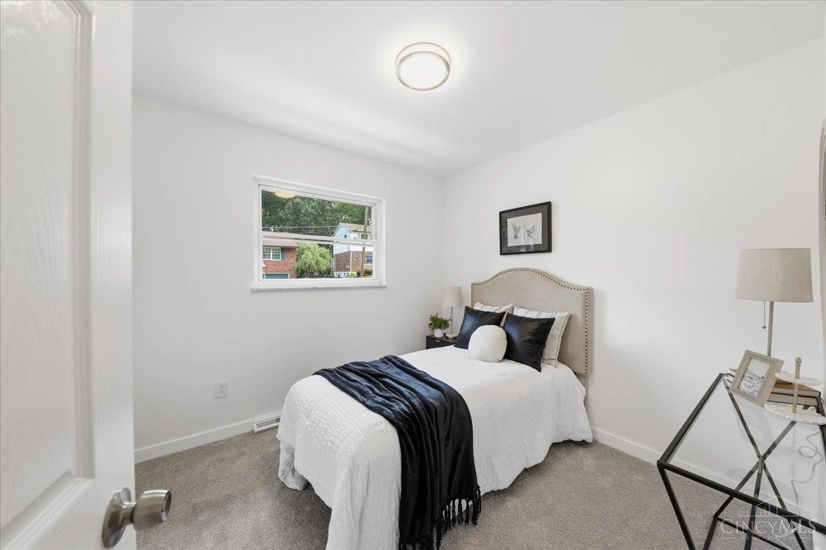 519 Norway Ave, Cincinnati, OH 45229 photo 17