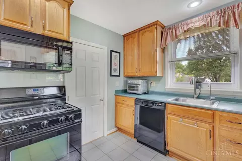 7431 Werner Ave, Mount Healthy, OH 45231 photo 11