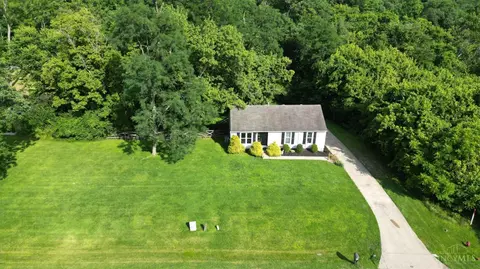 20938 Lakeview Dr, Lawrenceburg, IN 47025