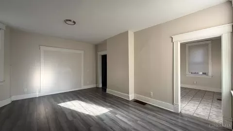2478 Paris St, Cincinnati, OH 45219 photo 10