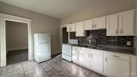 2478 Paris St, Cincinnati, OH 45219 photo 12