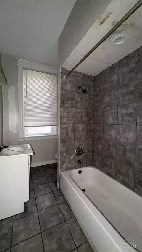 2478 Paris St, Cincinnati, OH 45219 photo 14