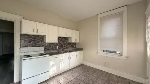 2478 Paris St, Cincinnati, OH 45219 photo 11