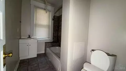 2478 Paris St, Cincinnati, OH 45219 photo 27