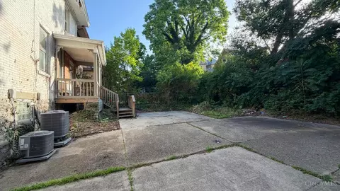 2478 Paris St, Cincinnati, OH 45219 photo 2