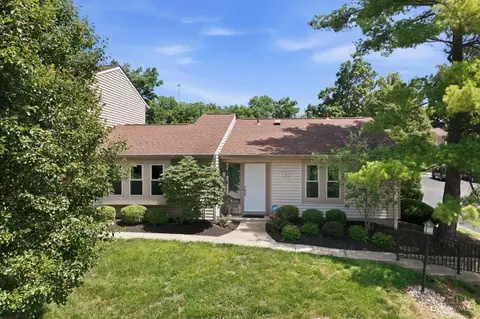 2 Boxwood Ct, Cincinnati, OH 45246