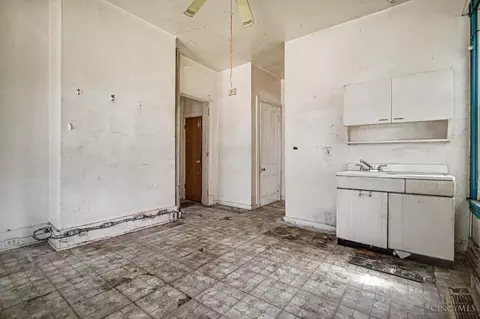 7126 River Rd, Cincinnati, OH 45233 photo 5