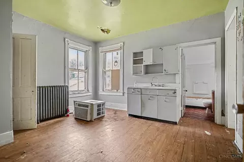 7126 River Rd, Cincinnati, OH 45233 photo 3