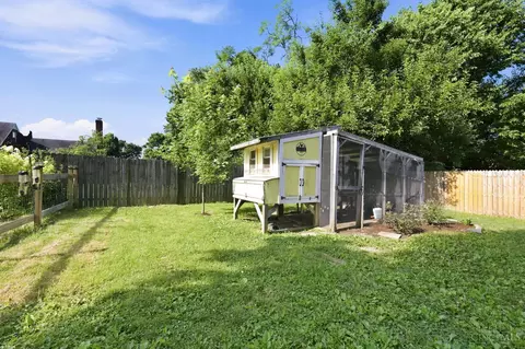 Exterior - 3089 Neisel Ave, Cincinnati, OH 45248 photo 14 of 15