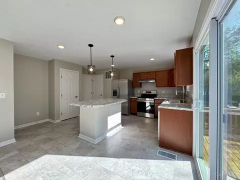 Kitchen - 2905 Pine Leaf Ct, Hamilton, OH 45013 photo 3 of 7