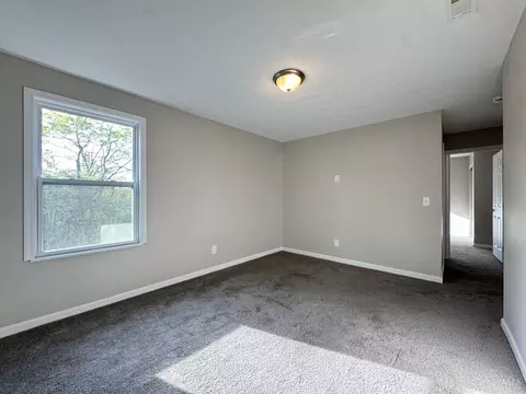 Bedroom - 2905 Pine Leaf Ct, Hamilton, OH 45013 photo 2 of 14