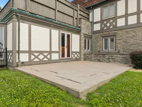 Exterior - 7803 Ayers Rd, Cincinnati, OH 45255 photo 8 of 10