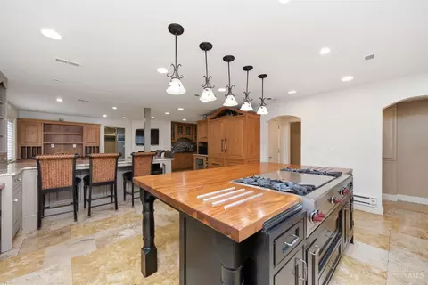 Kitchen - 7803 Ayers Rd, Cincinnati, OH 45255 photo 9 of 14