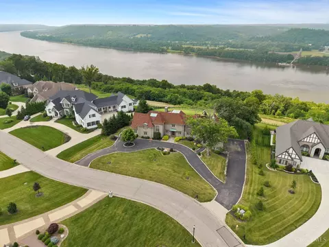 View/Area - 7803 Ayers Rd, Cincinnati, OH 45255 photo 9 of 10