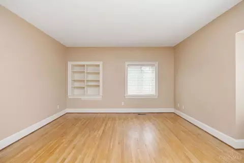 Living - 7803 Ayers Rd, Cincinnati, OH 45255 photo 8 of 9