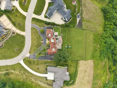 View/Area - 7803 Ayers Rd, Cincinnati, OH 45255 photo 6 of 10