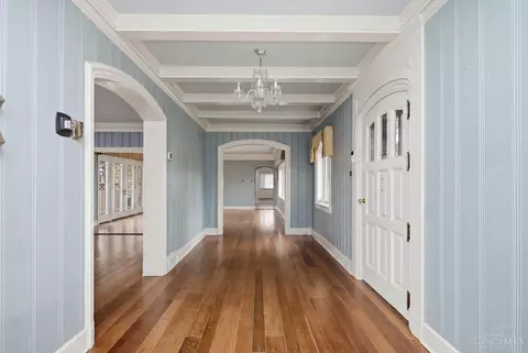Entry Way - 7803 Ayers Rd, Cincinnati, OH 45255 photo 3 of 7