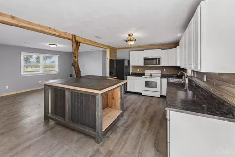 Kitchen - 16103 Moon Rd, Mount Orab, OH 45154 photo 3 of 3