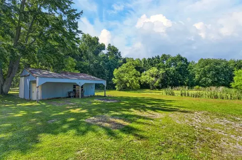 Exterior - 16103 Moon Rd, Mount Orab, OH 45154 photo 4 of 12