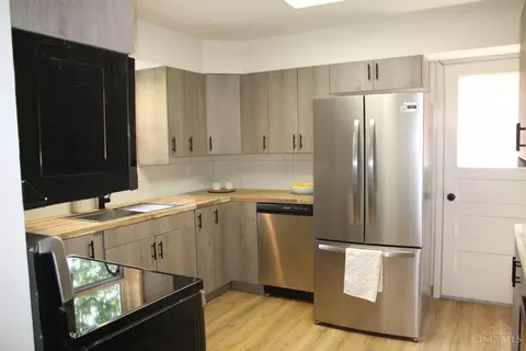 3347 Gerold Dr, Cincinnati, OH 45238 photo 8