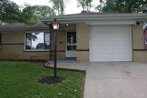 3347 Gerold Dr, Cincinnati, OH 45238 photo 2