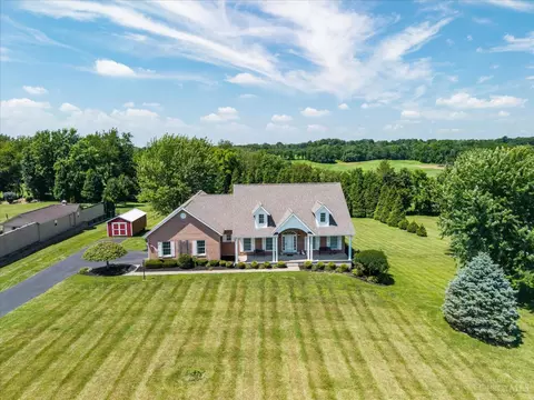 6977 Prouty Dr, Hillsboro, OH 45133