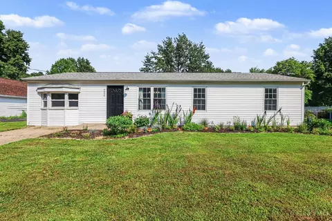 4006 Alexander Ln, Batavia, OH 45103