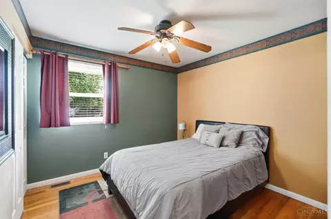 Bedroom - 680 Silverhedge Dr, Cincinnati, OH 45231 photo 7 of 10