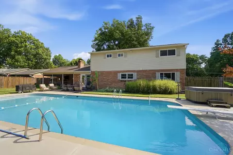 Exterior - 680 Silverhedge Dr, Cincinnati, OH 45231 photo 7 of 18