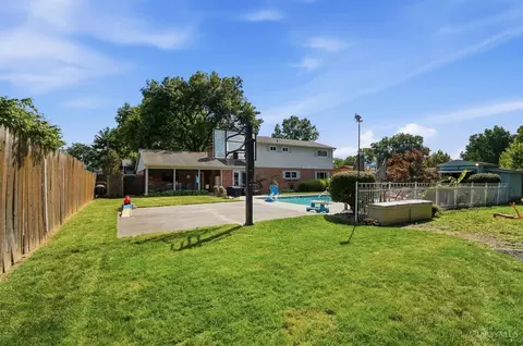 Exterior - 680 Silverhedge Dr, Cincinnati, OH 45231 photo 8 of 18