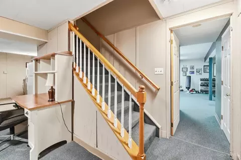 Entry Way - 680 Silverhedge Dr, Cincinnati, OH 45231 photo 7 of 7