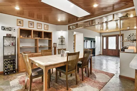 Dining - 4831 Klatte Rd, Cincinnati, OH 45244 photo 1 of 2