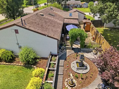 Exterior - 4831 Klatte Rd, Cincinnati, OH 45244 photo 9 of 10