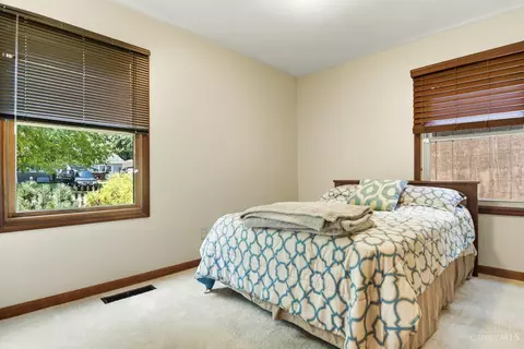 Bedroom - 4831 Klatte Rd, Cincinnati, OH 45244 photo 5 of 5