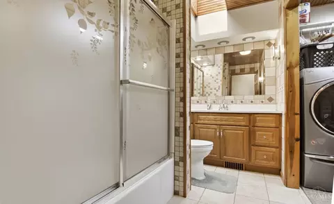Bath - 4831 Klatte Rd, Cincinnati, OH 45244 photo 3 of 3