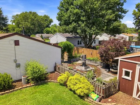 Exterior - 4831 Klatte Rd, Cincinnati, OH 45244 photo 8 of 10