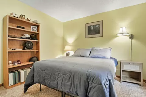 Bedroom - 4831 Klatte Rd, Cincinnati, OH 45244 photo 2 of 5